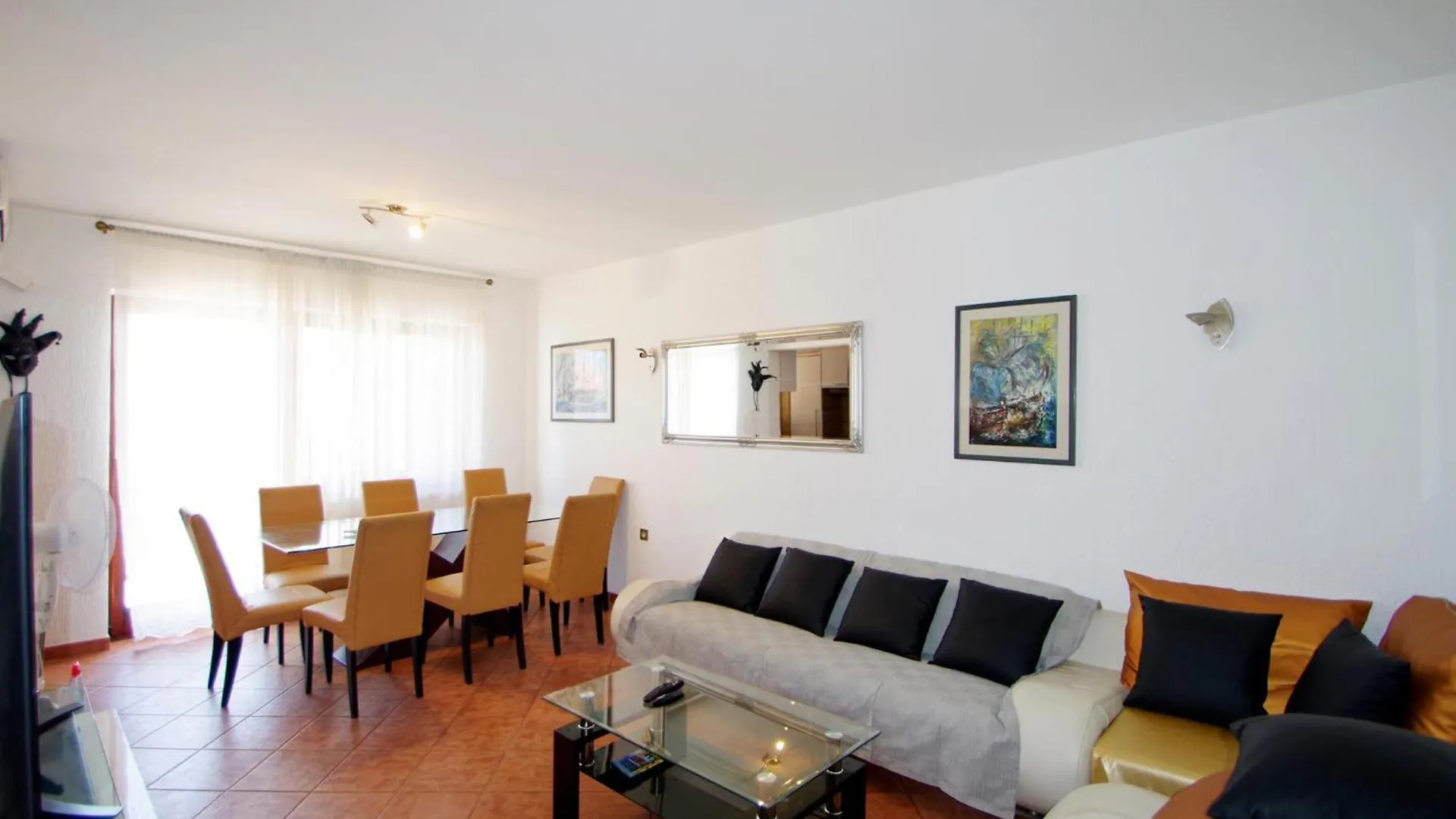 Apartment Leona Pula