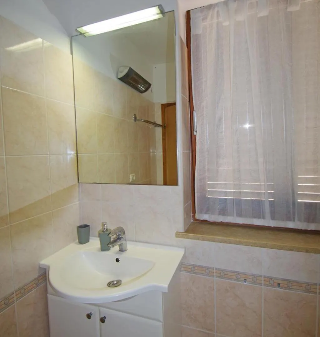 Apartment Leona Pula