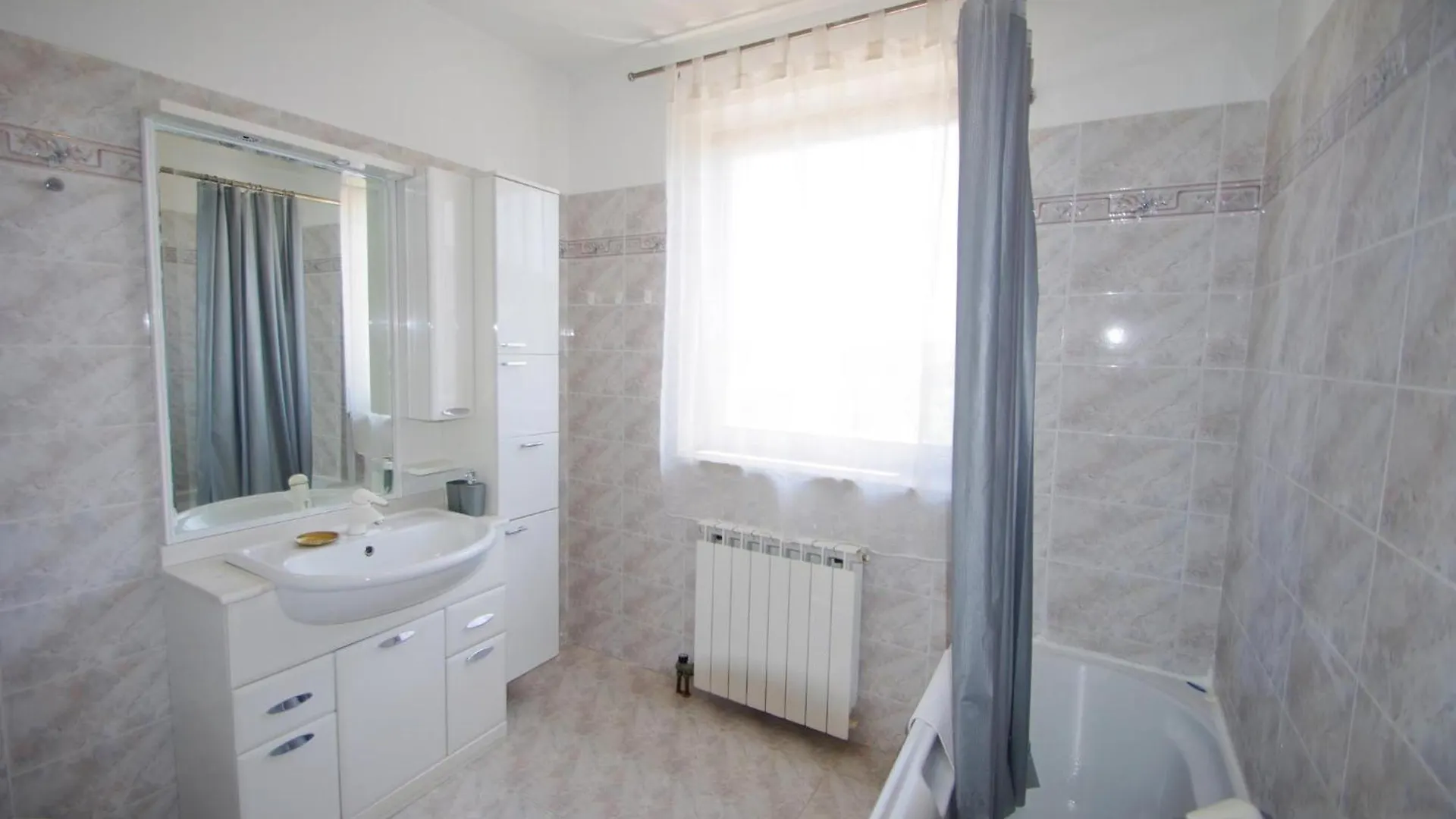 Apartment Leona Pula