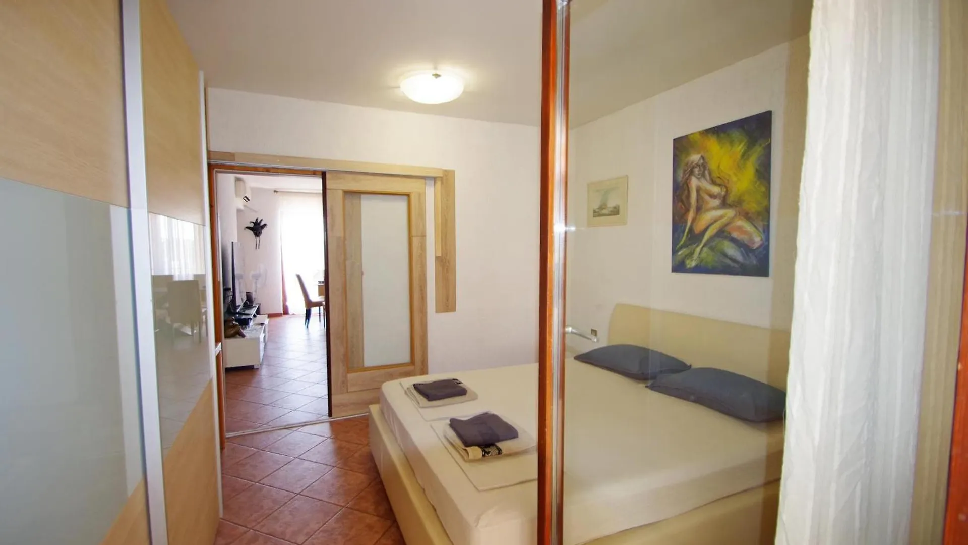 Apartment Leona Pula 0*,