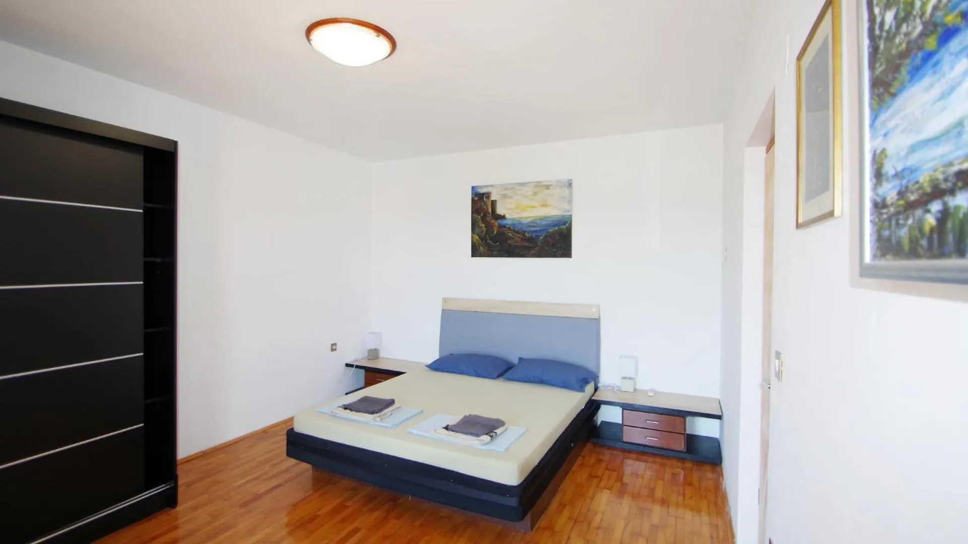 Apartment Leona Pula 0*,  Croatia